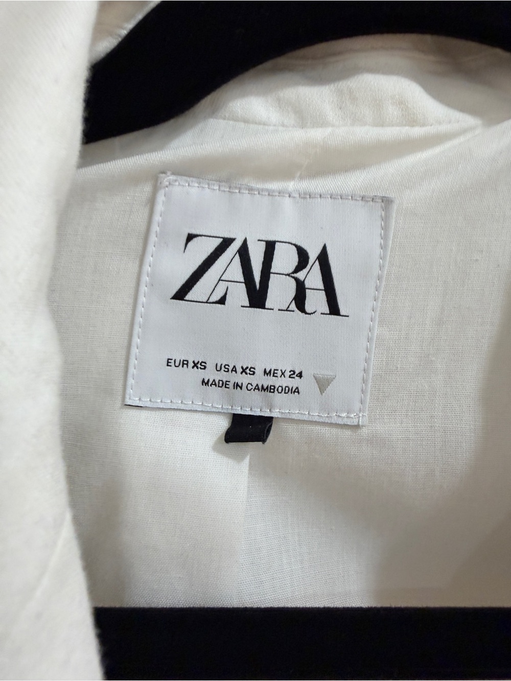 ZARA Cream Cropped Linen-Blend Blazer - Picture 3 of 3